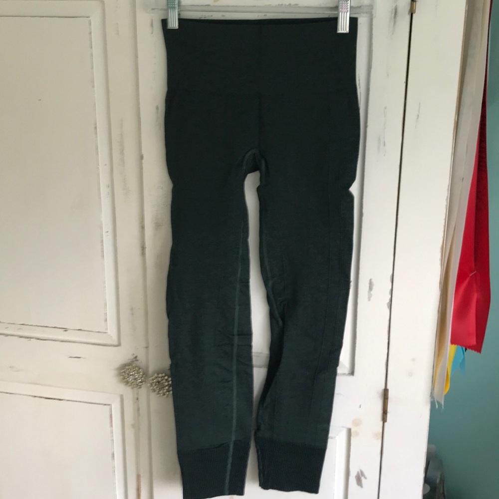 Lululemon Ebb to Street Leggings